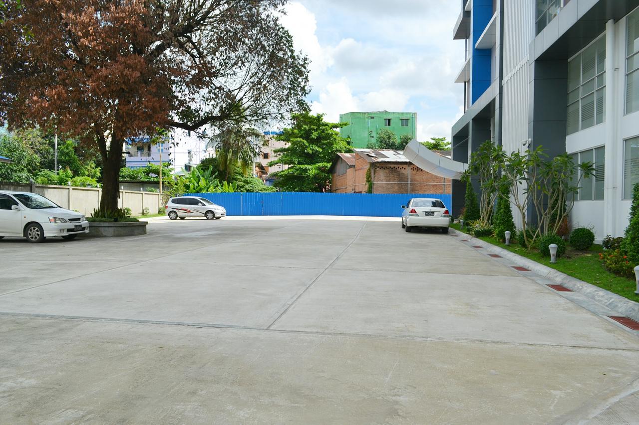 Hotel Broadway Yangon Eksteriør bilde