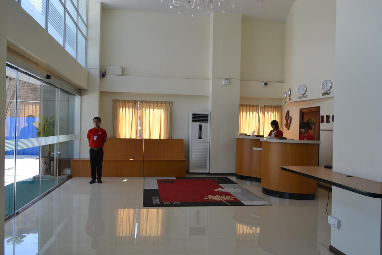 Hotel Broadway Yangon Eksteriør bilde