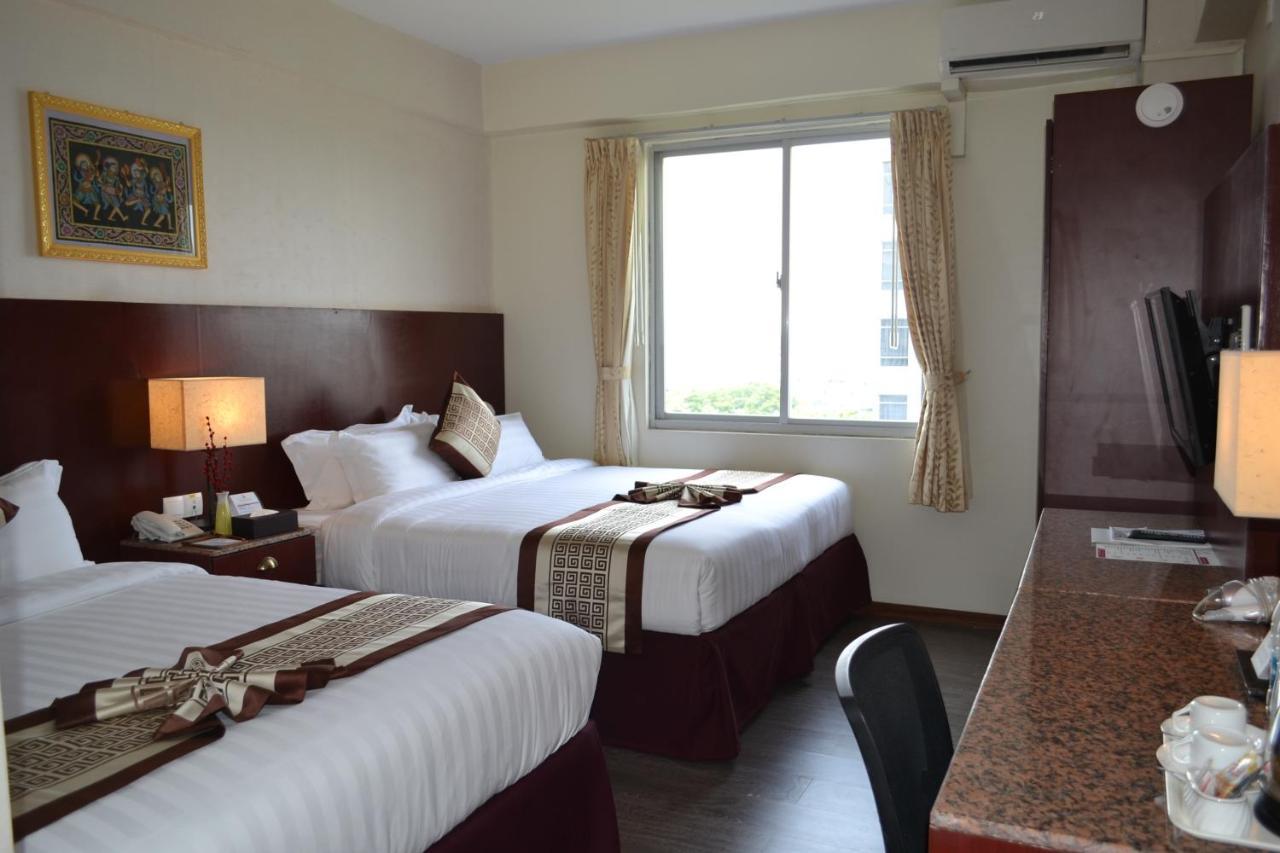 Hotel Broadway Yangon Eksteriør bilde