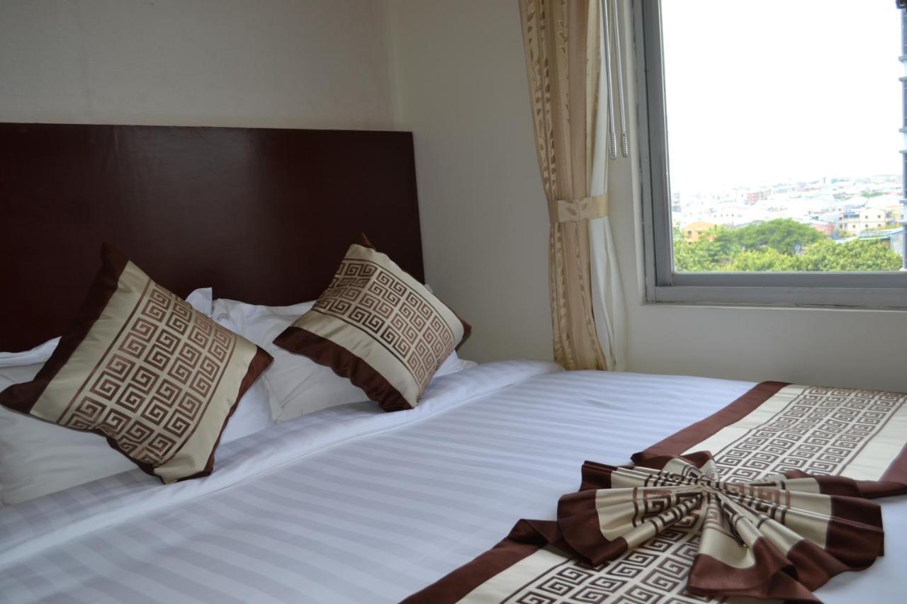 Hotel Broadway Yangon Eksteriør bilde