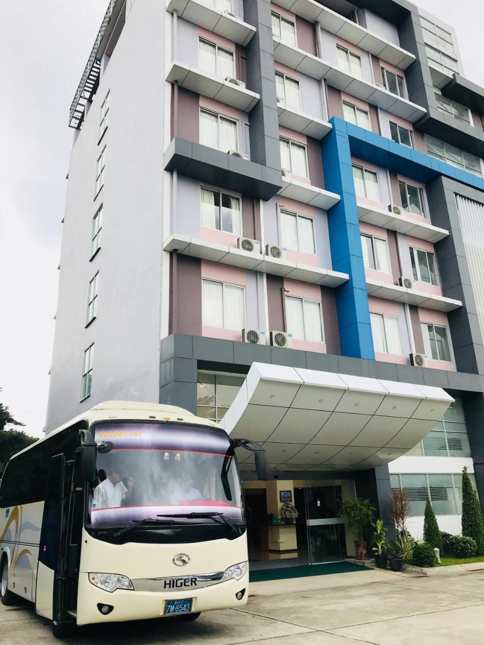 Hotel Broadway Yangon Eksteriør bilde