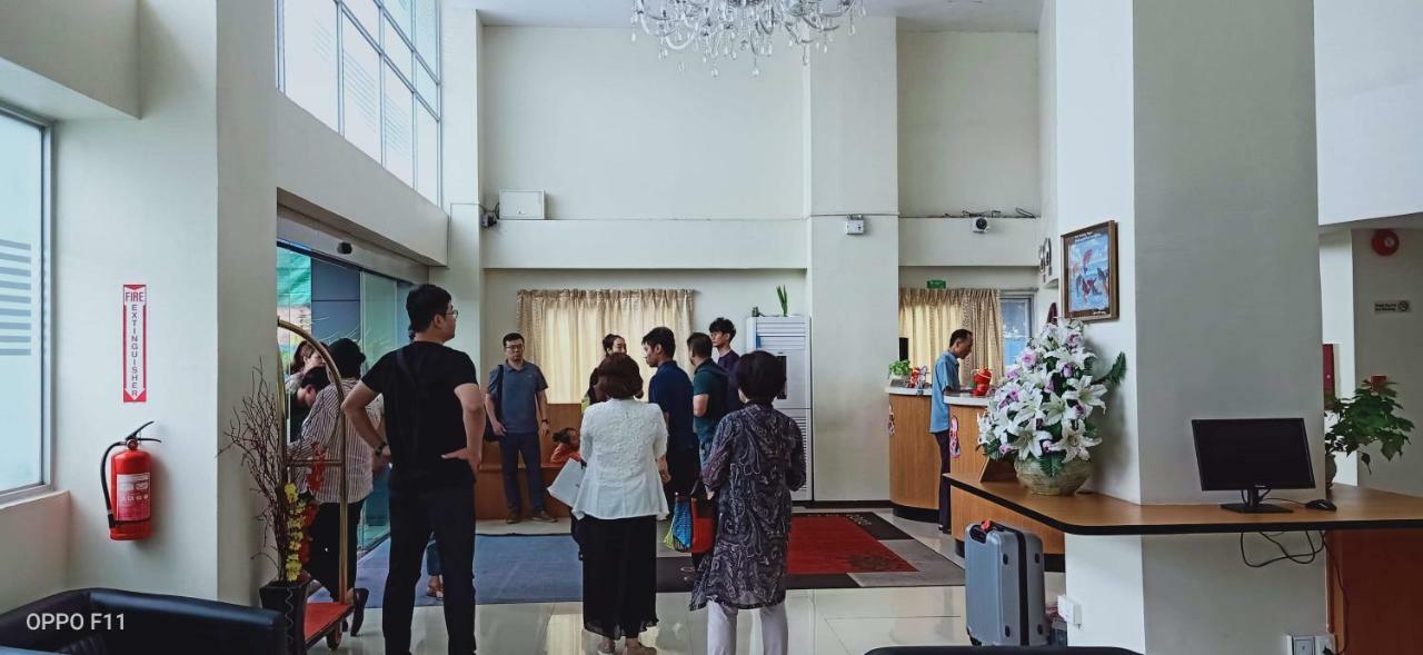 Hotel Broadway Yangon Eksteriør bilde