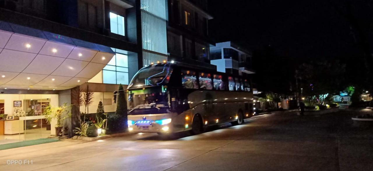 Hotel Broadway Yangon Eksteriør bilde